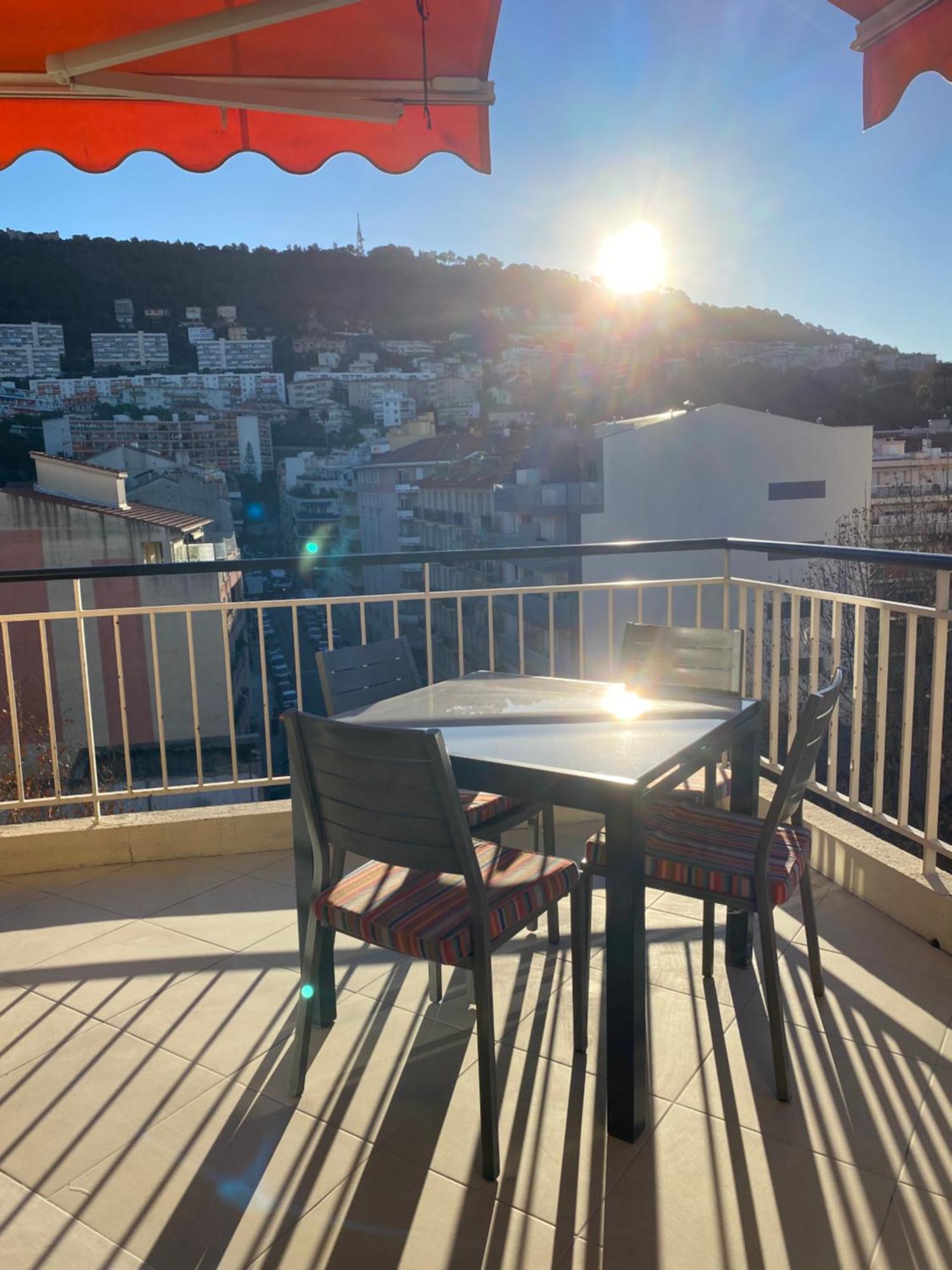 F4 120 M2 10 Minutes A Pieds Du Vieux Nice Luaran gambar